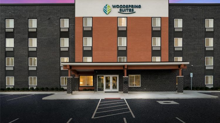 WoodSpring Stes Detroit Sterling Heights Exterior