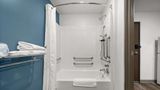 WoodSpring Suites Dearborn-Detroit Room