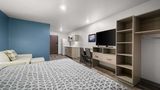 WoodSpring Suites Dearborn-Detroit Room