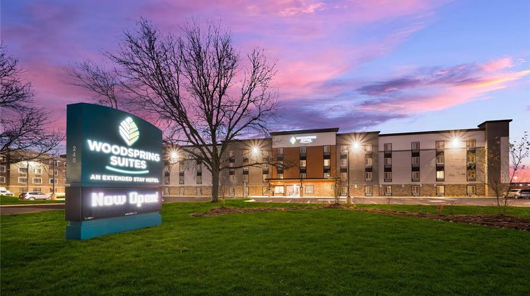 WoodSpring Suites Dearborn-Detroit Exterior