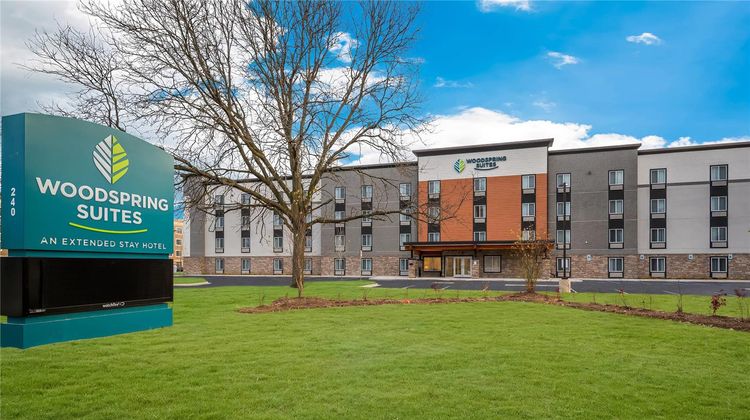 WoodSpring Suites Dearborn-Detroit Exterior