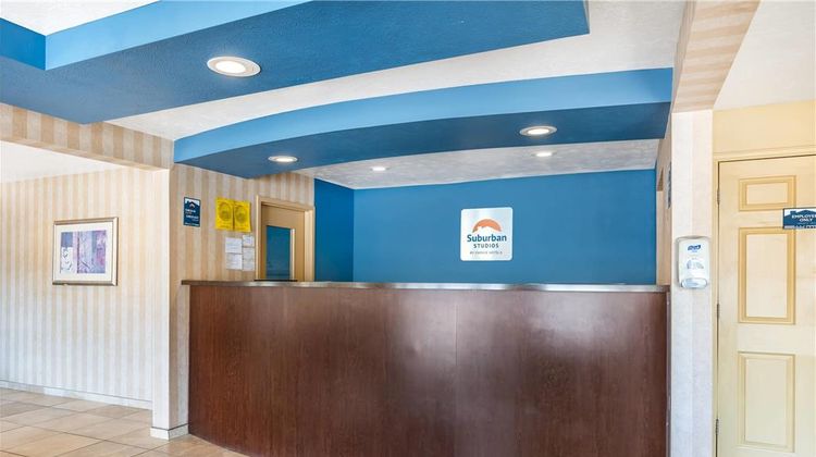 Suburban Studios Branson On The Strip Lobby