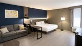 <b>Comfort Inn & Suites Suite</b>. Images powered by <a href="https://iceportal.shijigroup.com/" title="IcePortal" target="_blank">IcePortal</a>.