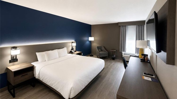 Comfort Inn & Suites Room