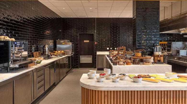 <b>SANA Classic Estoril Hotel Restaurant</b>. Images powered by <a href="https://iceportal.shijigroup.com/" title="IcePortal" target="_blank">IcePortal</a>.
