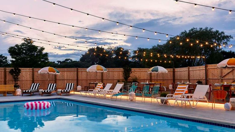 <b>Wayfinder Hotel Pool</b>. Images powered by <a href="https://iceportal.shijigroup.com/" title="IcePortal" target="_blank">IcePortal</a>.