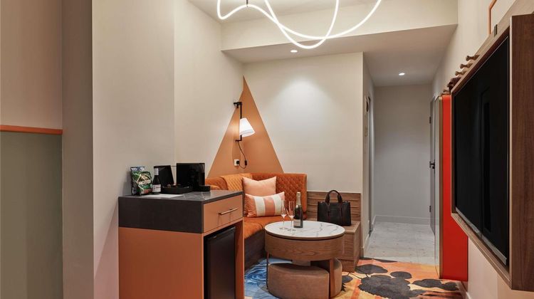 The Clarence Hotel Sydney Room