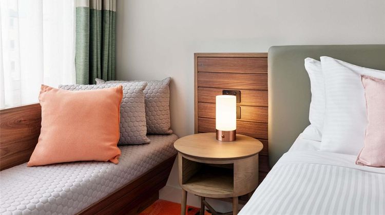 The Clarence Hotel Sydney Room