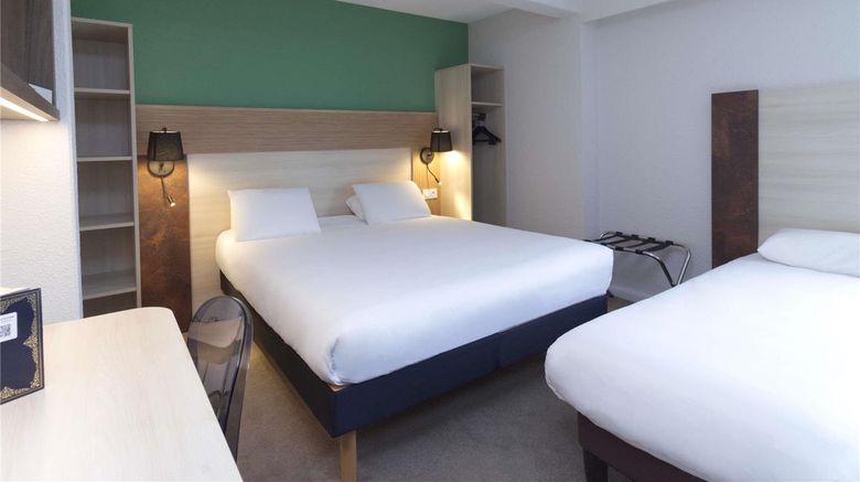 <b>Greet Hotel Dijon Sud Longvic Room</b>. Images powered by <a href="https://iceportal.shijigroup.com/" title="IcePortal" target="_blank">IcePortal</a>.