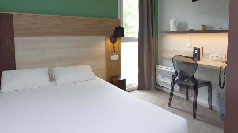 <b>Greet Hotel Dijon Sud Longvic Room</b>. Images powered by <a href="https://iceportal.shijigroup.com/" title="IcePortal" target="_blank">IcePortal</a>.