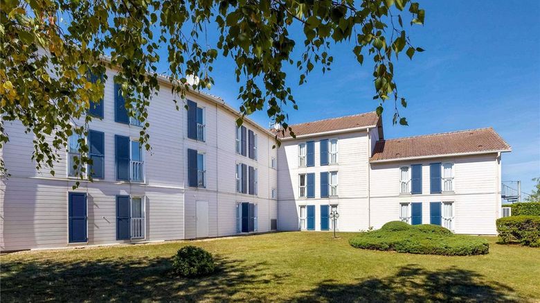 <b>Greet Hotel Dijon Sud Longvic Exterior</b>. Images powered by <a href="https://iceportal.shijigroup.com/" title="IcePortal" target="_blank">IcePortal</a>.