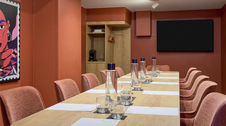 Mercure St Raphael Centre Plage Meeting
