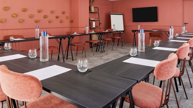 Mercure St Raphael Centre Plage Meeting