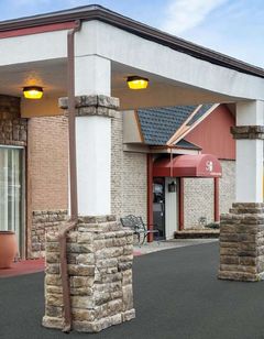 Super 8 by Wyndham Youngstown