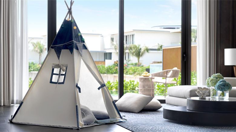 <b>Villa Le Corail, a Gran Melia Hotel Room</b>. Images powered by <a href="https://iceportal.shijigroup.com/" title="IcePortal" target="_blank">IcePortal</a>.