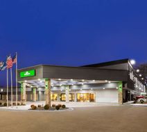 Wingate by Wyndham Troy Exterior