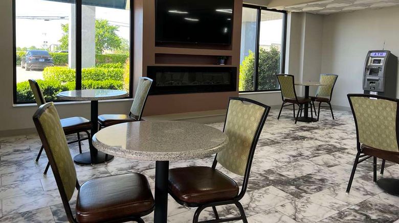 <b>Best Western Hopkinsville Lobby</b>. Images powered by <a href="https://iceportal.shijigroup.com/" title="IcePortal" target="_blank">IcePortal</a>.