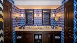 <b>The National Hotel Suite</b>. Images powered by <a href="https://iceportal.shijigroup.com/" title="IcePortal" target="_blank">IcePortal</a>.