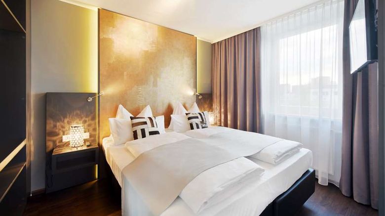 <b>Amedia Luxury Suites Graz, Trademark Col Room</b>. Images powered by <a href="https://iceportal.shijigroup.com/" title="IcePortal" target="_blank">IcePortal</a>.