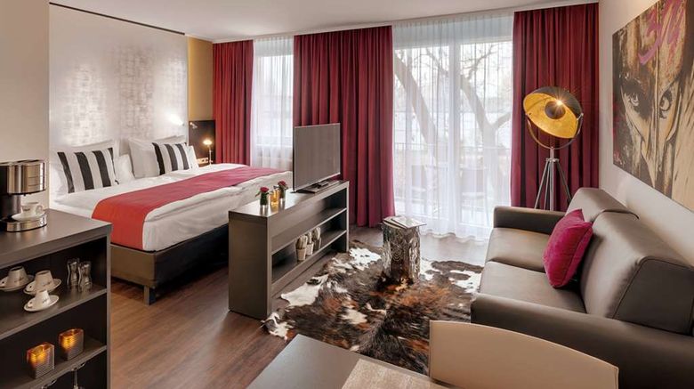 <b>Amedia Luxury Suites Graz, Trademark Col Room</b>. Images powered by <a href="https://iceportal.shijigroup.com/" title="IcePortal" target="_blank">IcePortal</a>.