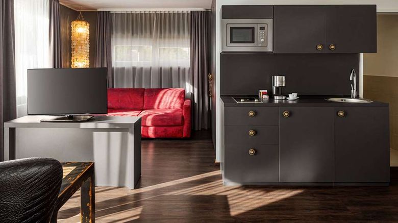 <b>Amedia Luxury Suites Graz, Trademark Col Suite</b>. Images powered by <a href="https://iceportal.shijigroup.com/" title="IcePortal" target="_blank">IcePortal</a>.