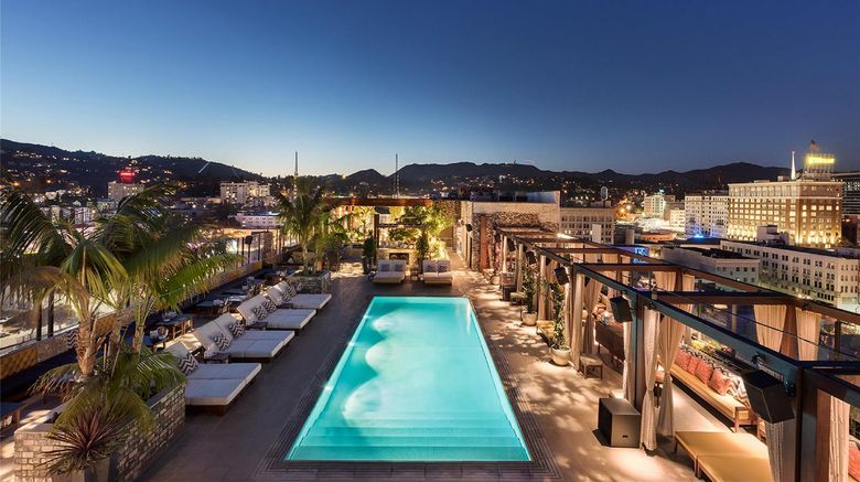 <b>Dream Hollywood by Hyatt Pool</b>. Images powered by <a href="https://iceportal.shijigroup.com/" title="IcePortal" target="_blank">IcePortal</a>.
