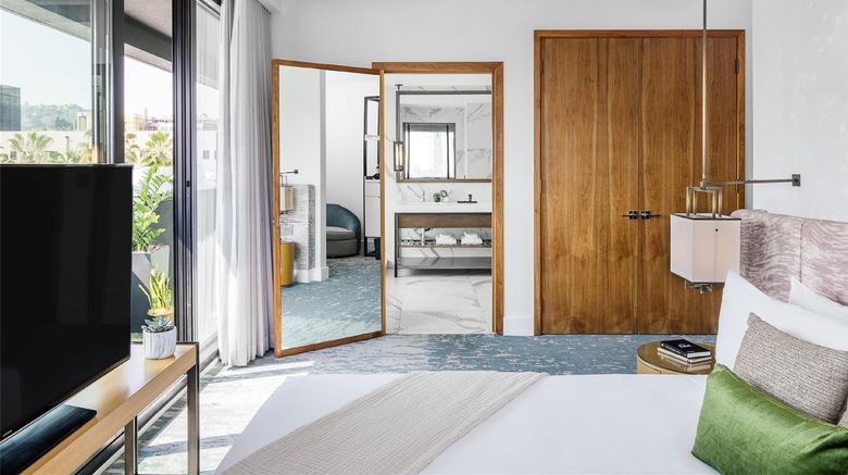 <b>Dream Hollywood by Hyatt Room</b>. Images powered by <a href="https://iceportal.shijigroup.com/" title="IcePortal" target="_blank">IcePortal</a>.