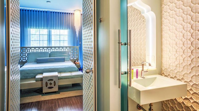 <b>Dream South Beach by Hyatt Room</b>. Images powered by <a href="https://iceportal.shijigroup.com/" title="IcePortal" target="_blank">IcePortal</a>.