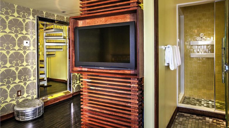 <b>Dream South Beach by Hyatt Suite</b>. Images powered by <a href="https://iceportal.shijigroup.com/" title="IcePortal" target="_blank">IcePortal</a>.