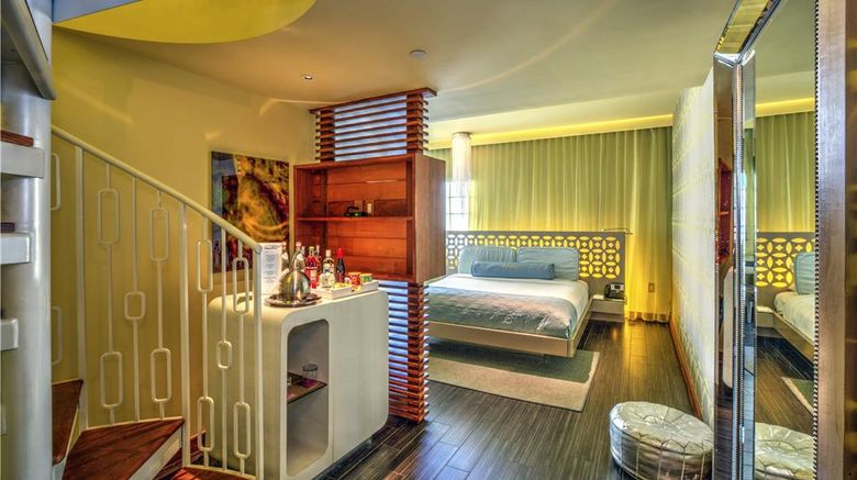 <b>Dream South Beach by Hyatt Suite</b>. Images powered by <a href="https://iceportal.shijigroup.com/" title="IcePortal" target="_blank">IcePortal</a>.