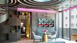 <b>Dream Downtown by Hyatt Suite</b>. Images powered by <a href="https://iceportal.shijigroup.com/" title="IcePortal" target="_blank">IcePortal</a>.