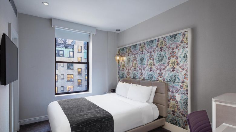 <b>Dream Midtown NYC by Hyatt Room</b>. Images powered by <a href="https://iceportal.shijigroup.com/" title="IcePortal" target="_blank">IcePortal</a>.