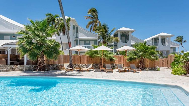 La Playa Orient Bay Pool