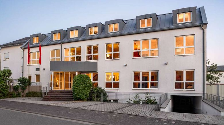 <b>Amedia Frankfurt Russelsheim, Trademark Exterior</b>. Images powered by <a href="https://iceportal.shijigroup.com/" title="IcePortal" target="_blank">IcePortal</a>.