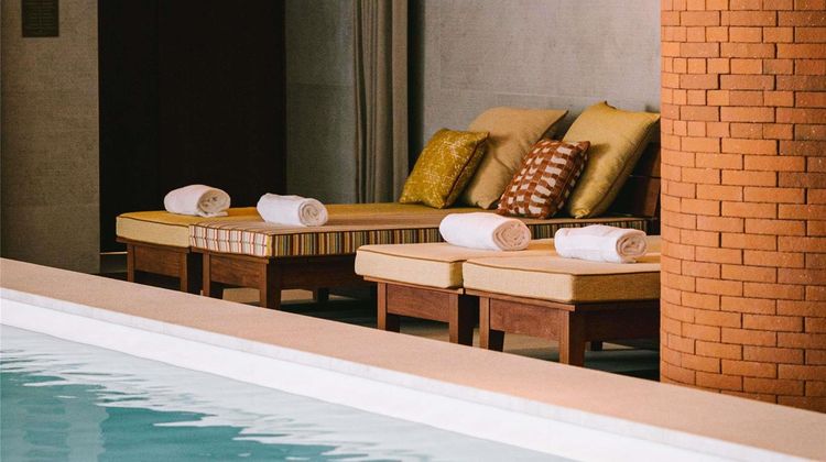 Mondrian Bordeaux Les Carmes Pool