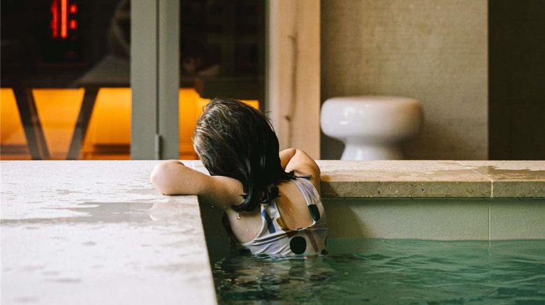 <b>Mondrian Bordeaux Les Carmes Pool</b>. Images powered by <a href="https://iceportal.shijigroup.com/" title="IcePortal" target="_blank">IcePortal</a>.