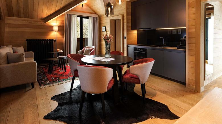 <b>Swissotel Resort Kolasin Room</b>. Images powered by <a href="https://iceportal.shijigroup.com/" title="IcePortal" target="_blank">IcePortal</a>.