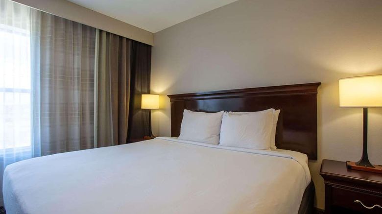 <b>Country Inn & Suites Tucson City Center Suite</b>. Images powered by <a href="https://iceportal.shijigroup.com/" title="IcePortal" target="_blank">IcePortal</a>.