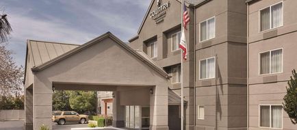 Country Inn & Suites Fresno North Exterior