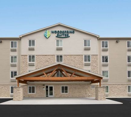 WoodSpring Suites Fort Collins Exterior