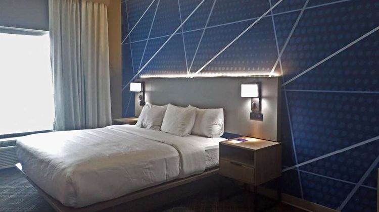 Comfort Inn & Suites near Coliseum Room