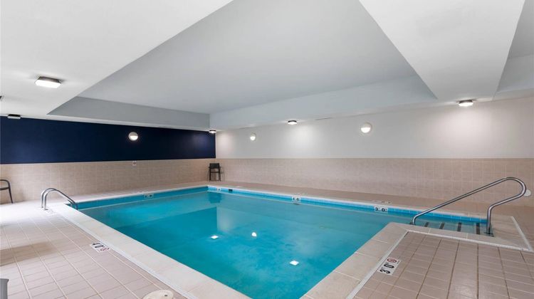 Comfort Inn & Suites near Coliseum Pool