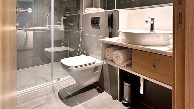 <b>Aiden by Best Western @ Hennur Bengaluru Room</b>. Images powered by <a href="https://iceportal.shijigroup.com/" title="IcePortal" target="_blank">IcePortal</a>.