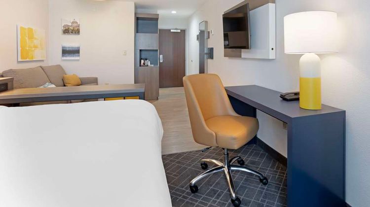 Comfort Inn and Suites Mountain Grove Suite
