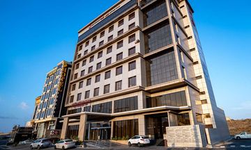 Best Western Plus Danat Almansak Hotel