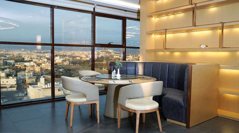 <b>Best Western Plus Danat Almansak Hotel Restaurant</b>. Images powered by <a href="https://iceportal.shijigroup.com/" title="IcePortal" target="_blank">IcePortal</a>.