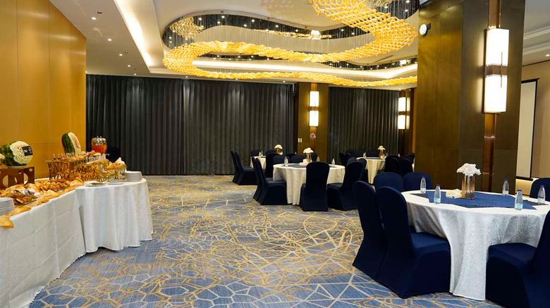 <b>Best Western Plus Danat Almansak Hotel Ballroom</b>. Images powered by <a href="https://iceportal.shijigroup.com/" title="IcePortal" target="_blank">IcePortal</a>.
