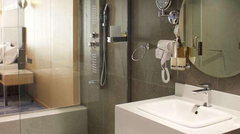 <b>Best Western Plus Danat Almansak Hotel Room</b>. Images powered by <a href="https://iceportal.shijigroup.com/" title="IcePortal" target="_blank">IcePortal</a>.