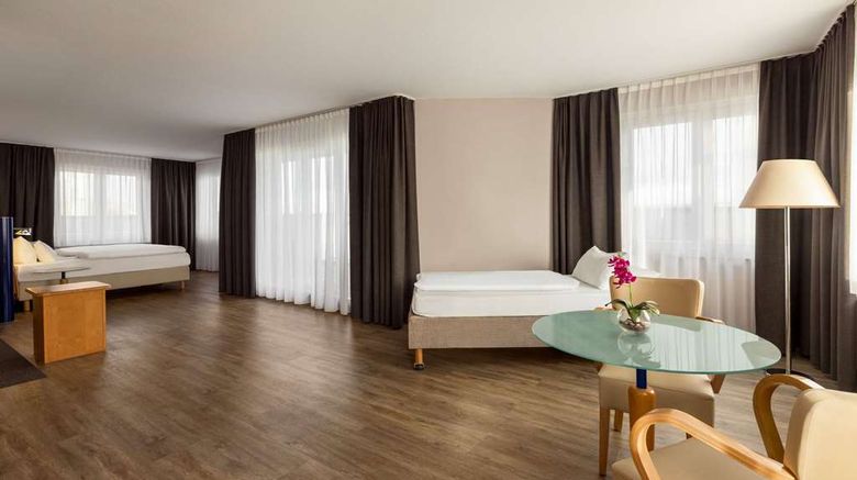 <b>Amedia Dresden Elbpromenade, Trademark Suite</b>. Images powered by <a href="https://iceportal.shijigroup.com/" title="IcePortal" target="_blank">IcePortal</a>.