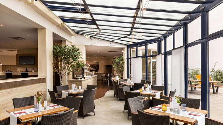 <b>Amedia Dresden Elbpromenade, Trademark Restaurant</b>. Images powered by <a href="https://iceportal.shijigroup.com/" title="IcePortal" target="_blank">IcePortal</a>.